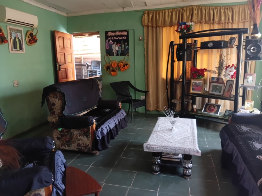 3 Bedroom Property for Sale in Electric City Western Cape